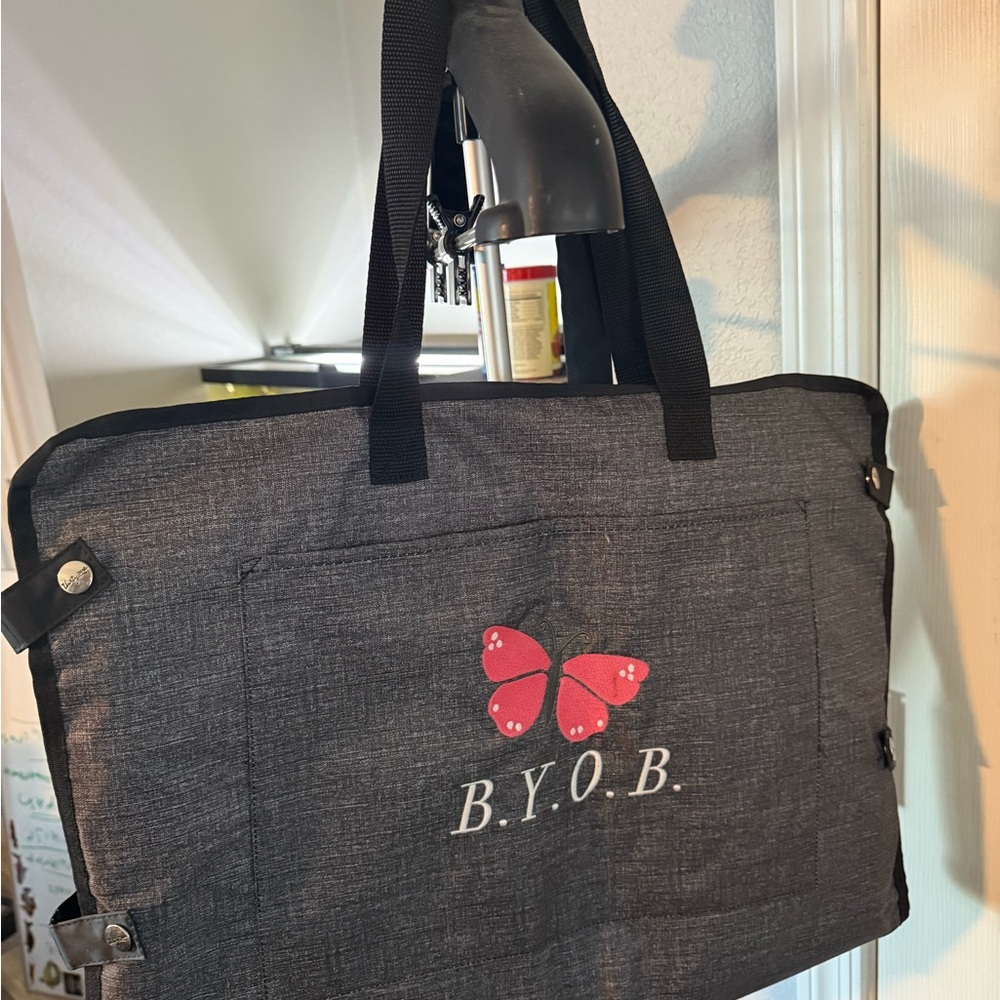 Thirty one gifts well suited garment bag with butterfly-NWOT sku53
